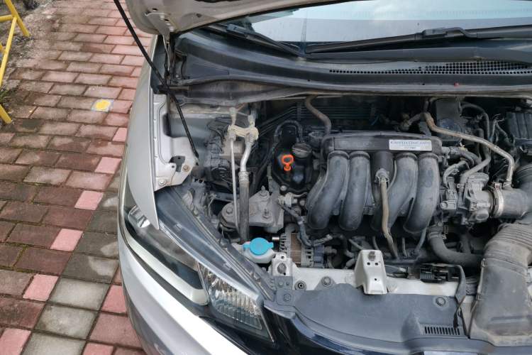 Used Honda Fit 2014 1.5L LX CVT Comfort Model Engine Bay Right