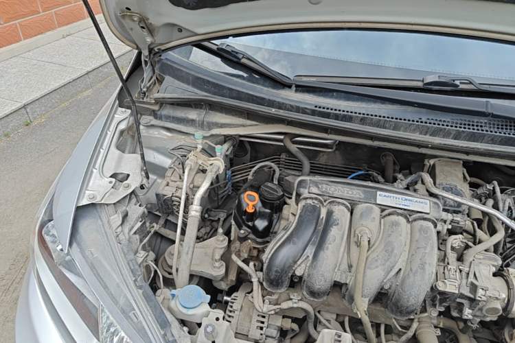 Used Honda Fit 2014 1.5L SE CVT Fashion Model Engine Bay Right