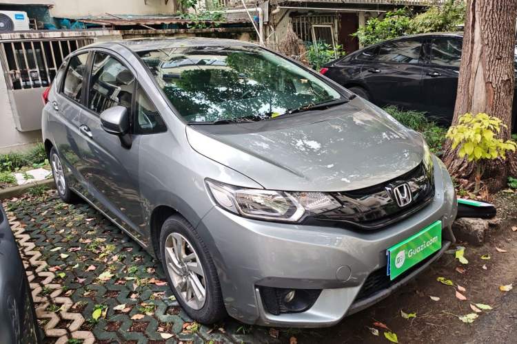 Used Honda Fit 2014 1.5L EXLI CVT Leading Model Front Right 45 Deg