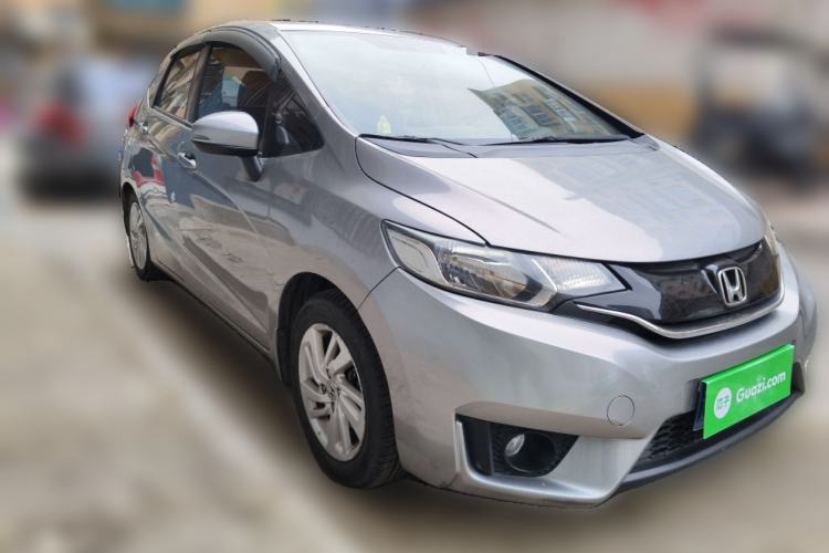 Used Honda Fit 2014 1.5L EX CVT Elite Model Front Right 45 Deg