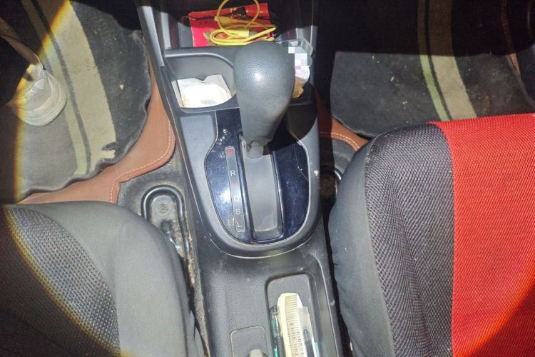 Used Honda Fit 2014 1.5L LX CVT Comfort Model Gear Lever