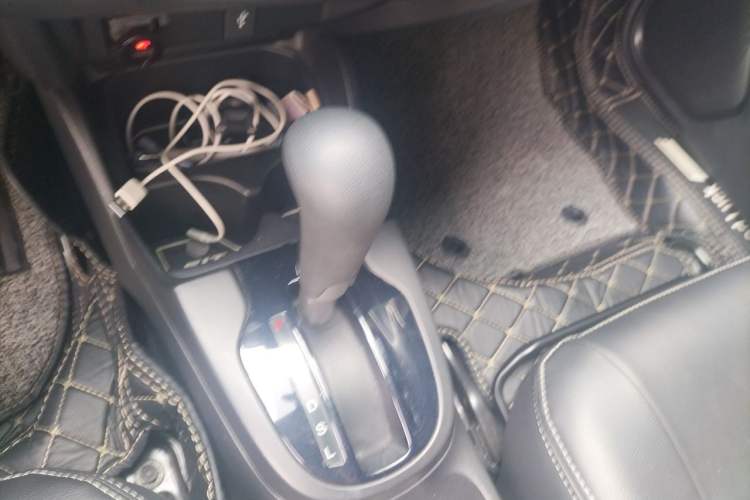 Used Honda Fit 2014 1.5L LX CVT Comfort Model Gear Lever