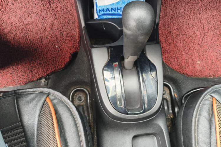Used Honda Fit 2014 1.5L LX CVT Comfort Model Gear Lever