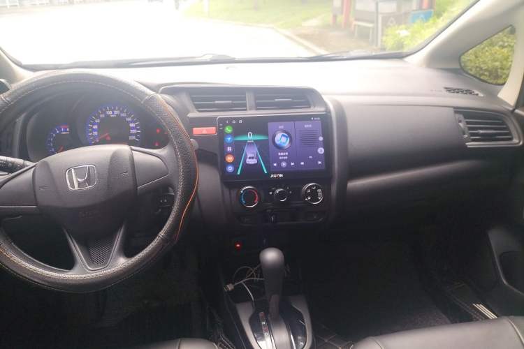 Used Honda Fit 2014 1.5L LX CVT Comfort Model Headliner