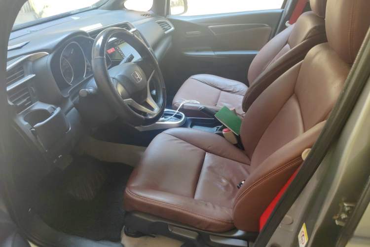 Used Honda Fit 2014 1.5L EX CVT Elite Model Left Front Seat