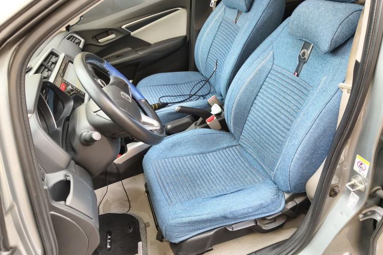Used Honda Fit 2014 1.5L EX CVT Elite Model Left Front Seat