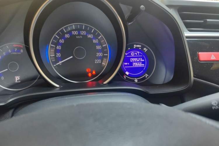 Used Honda Fit 2014 1.5L EX CVT Elite Model Odometer Close Up