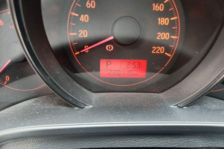 Used Honda Fit 2014 1.5L LX CVT Comfort Model Odometer Close Up