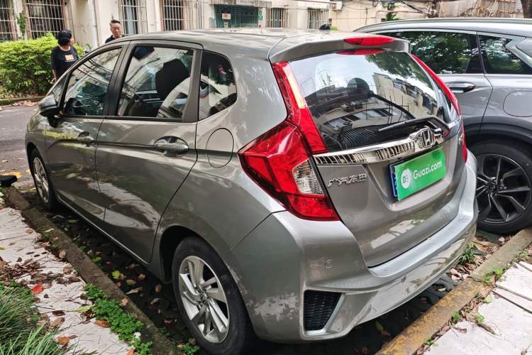 Used Honda Fit 2014 1.5L EXLI CVT Leading Model Rear Left 45 Deg
