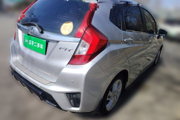 Used Honda Fit 2014 1.5L EX CVT Elite Model Rear Right 45 Deg