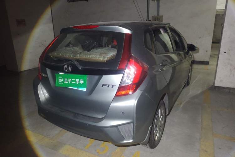 Used Honda Fit 2014 1.5L LX CVT Comfort Model Rear Right 45 Deg