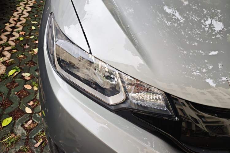 Used Honda Fit 2014 1.5L EXLI CVT Leading Model Right Front Headlight