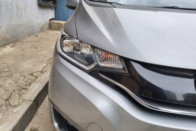Used Honda Fit 2014 1.5L EX CVT Elite Model Right Front Headlight