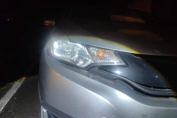 Used Honda Fit 2014 1.5L LX Manual Comfort Model Right Front Headlight