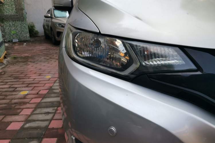 Used Honda Fit 2014 1.5L LX CVT Comfort Model Right Front Headlight