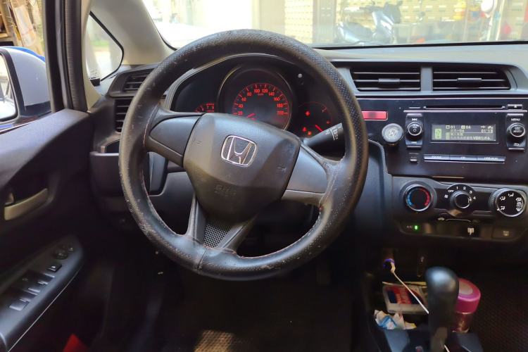 Used Honda Fit 2014 1.5L LX CVT Comfort Model Steering Wheel