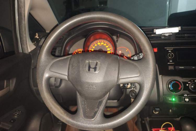 Used Honda Fit 2014 1.5L LX CVT Comfort Model Steering Wheel