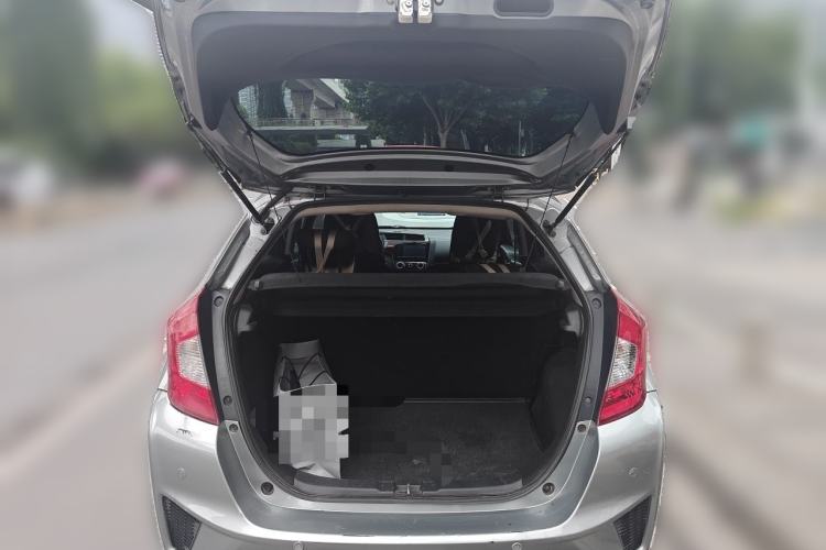 Used Honda Fit 2014 1.5L SE CVT Fashion Model Trunk