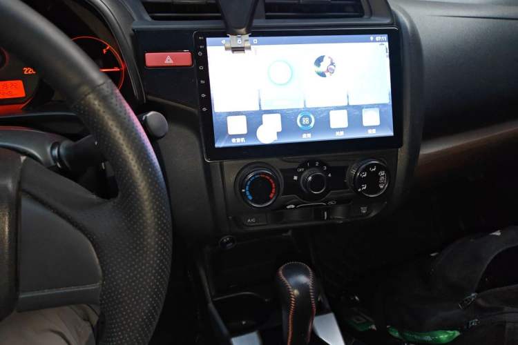 Used Honda Fit 2014 1.5L LX CVT Comfort Model Audio And AC Panel