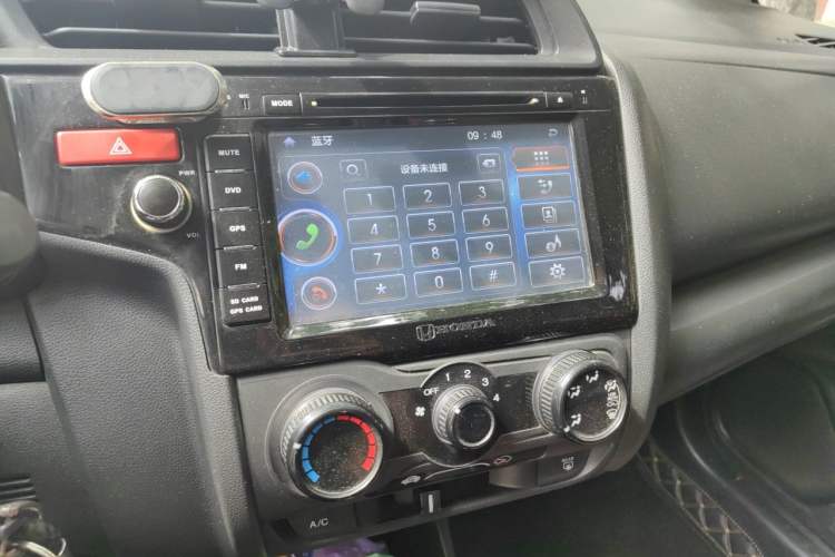 Used Honda Fit 2014 1.5L LX CVT Comfort Model Audio And AC Panel