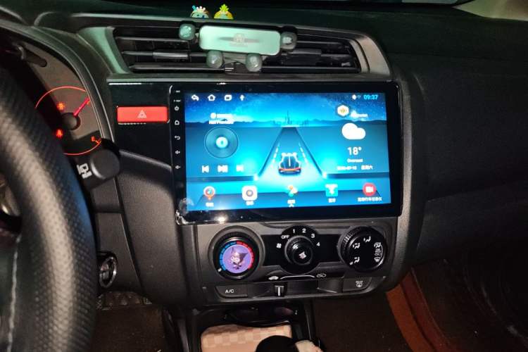 Used Honda Fit 2014 1.5L LX CVT Comfort Model Audio And AC Panel