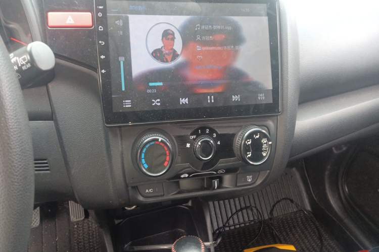 Used Honda Fit 2014 1.5L LX CVT Comfort Model Audio And AC Panel