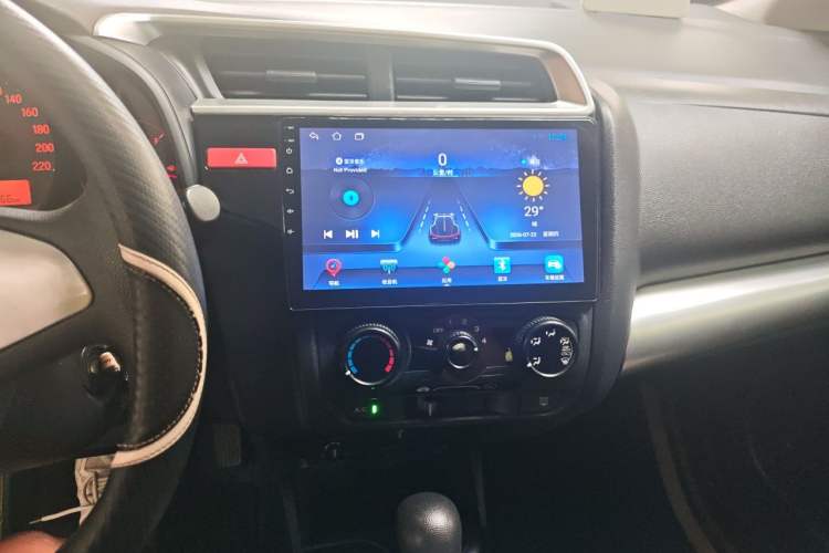 Used Honda Fit 2014 1.5L LX CVT Comfort Model Audio And AC Panel