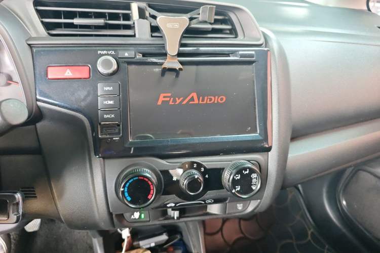 Used Honda Fit 2014 1.5L LX Manual Comfort Model Audio And AC Panel