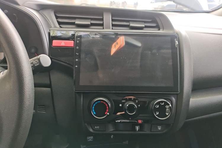 Used Honda Fit 2014 1.5L LX CVT Comfort Model Audio And AC Panel