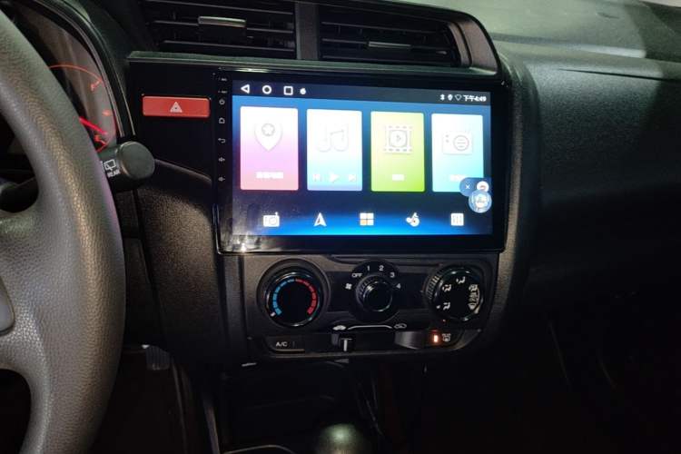 Used Honda Fit 2014 1.5L LX CVT Comfort Model Audio And AC Panel