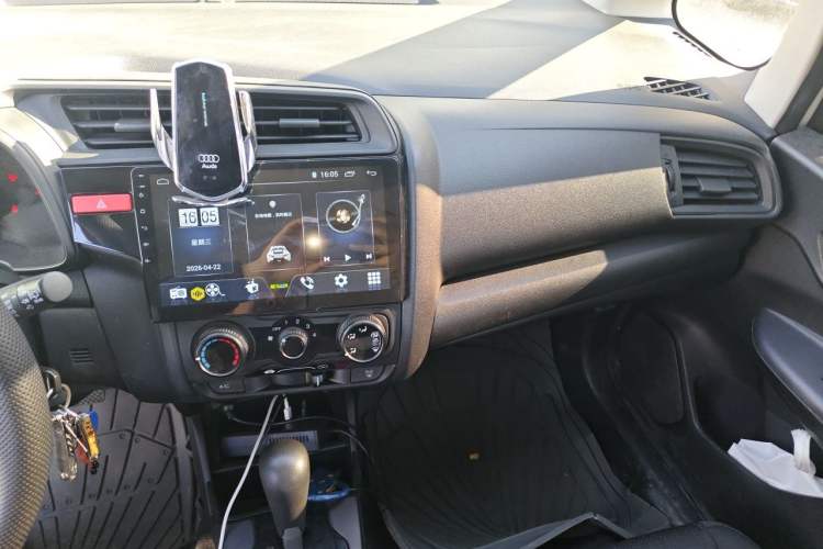 Used Honda Fit 2014 1.5L LX CVT Comfort Model Audio And AC Panel