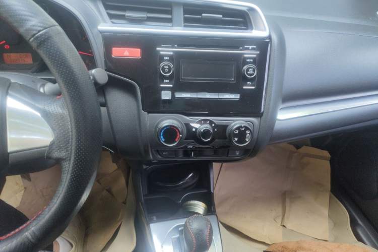 Used Honda Fit 2014 1.5L LX CVT Comfort Model Audio And AC Panel