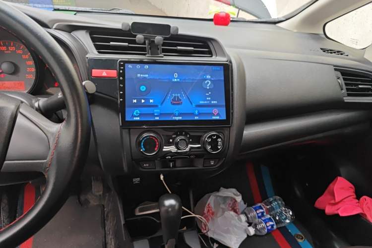 Used Honda Fit 2014 1.5L SE CVT Fashion Model Audio And AC Panel