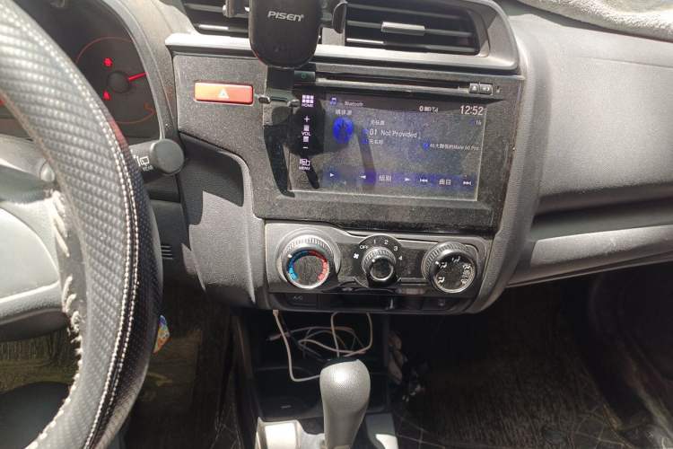 Used Honda Fit 2014 1.5L LX CVT Comfort Model Audio And AC Panel