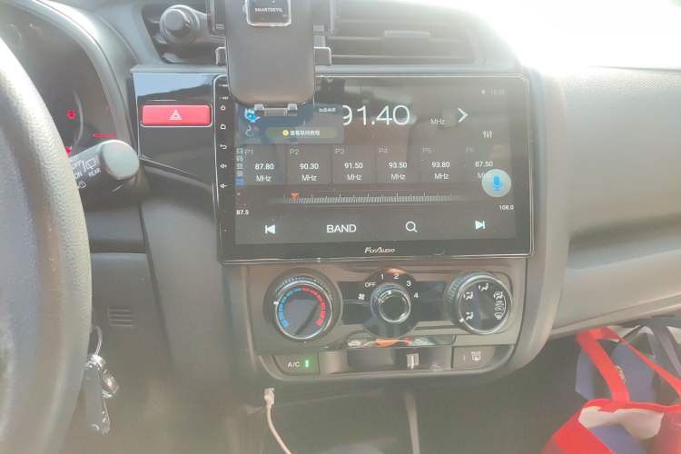 Used Honda Fit 2014 1.5L LX CVT Comfort Model Audio And AC Panel