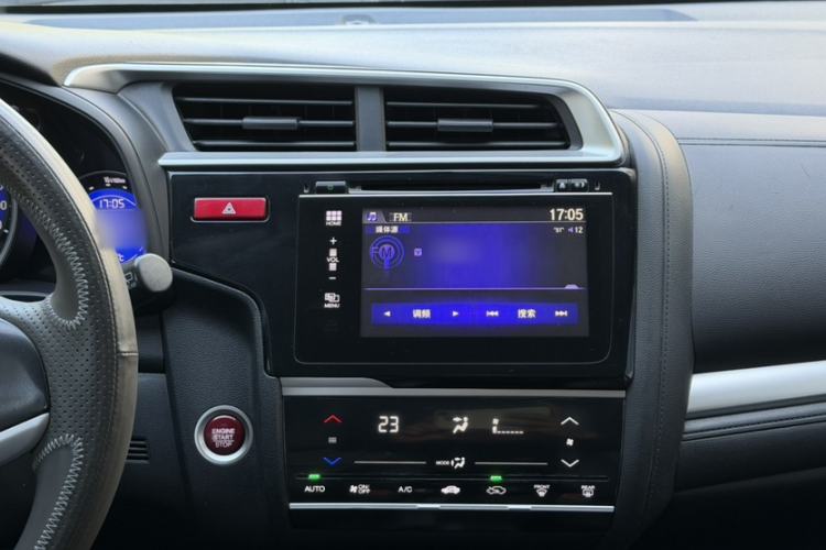 Used Honda Fit 2014 1.5L EXLI CVT Leading Model Audio And AC Panel