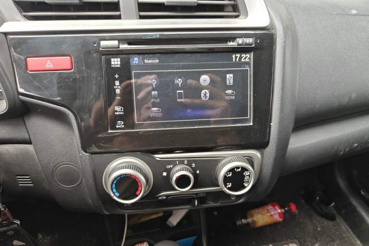 Used Honda Fit 2014 1.5L SE CVT Fashion Model Audio And AC Panel