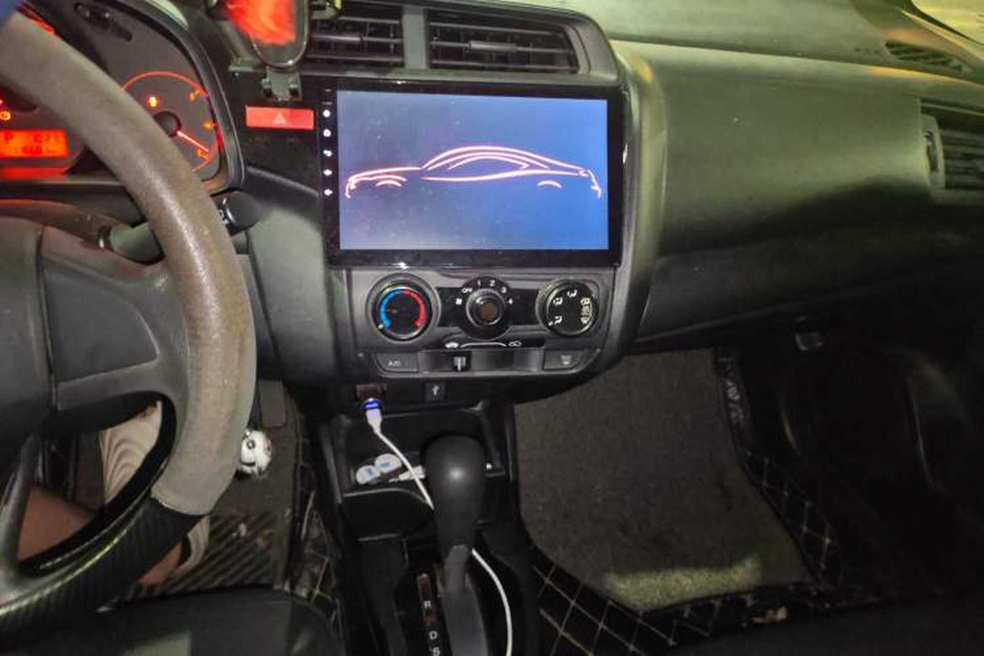 Used Honda Fit 2014 1.5L LX CVT Comfort Model Audio And AC Panel