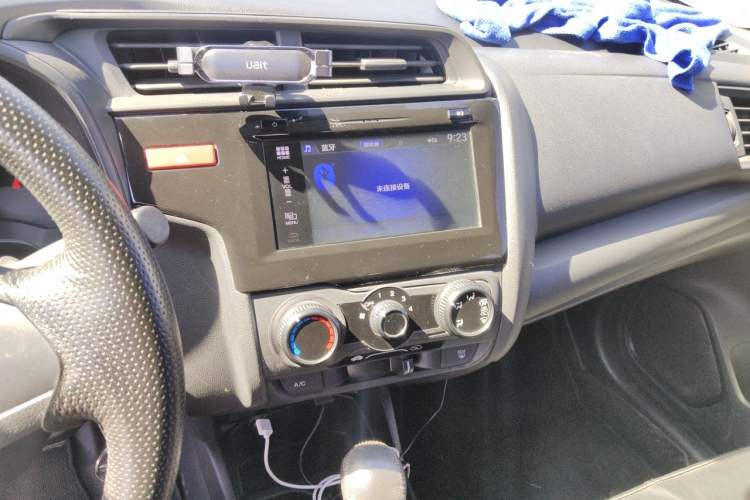 Used Honda Fit 2014 1.5L LX CVT Comfort Model Audio And AC Panel
