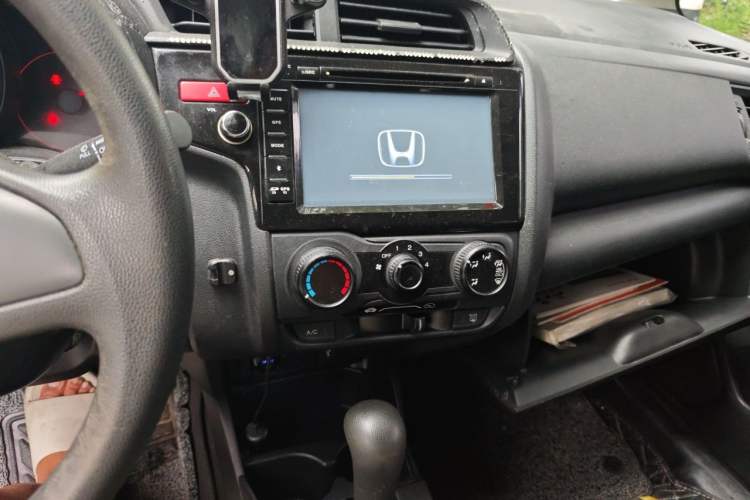 Used Honda Fit 2014 1.5L LX CVT Comfort Model Audio And AC Panel