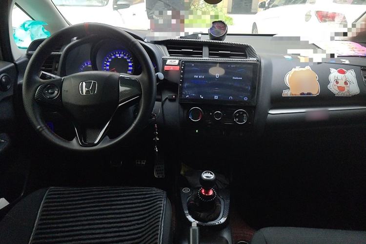 Used Honda Fit 2014 1.5L LX Manual Comfort Model Center Console