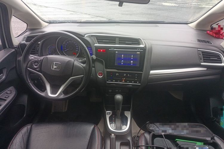 Used Honda Fit 2014 1.5L EXLI CVT Leading Model Center Console