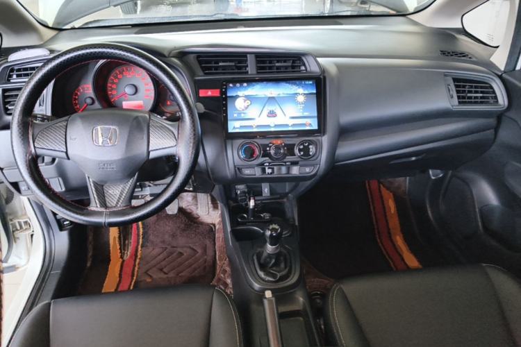 Used Honda Fit 2014 1.5L LX Manual Comfort Model Center Console