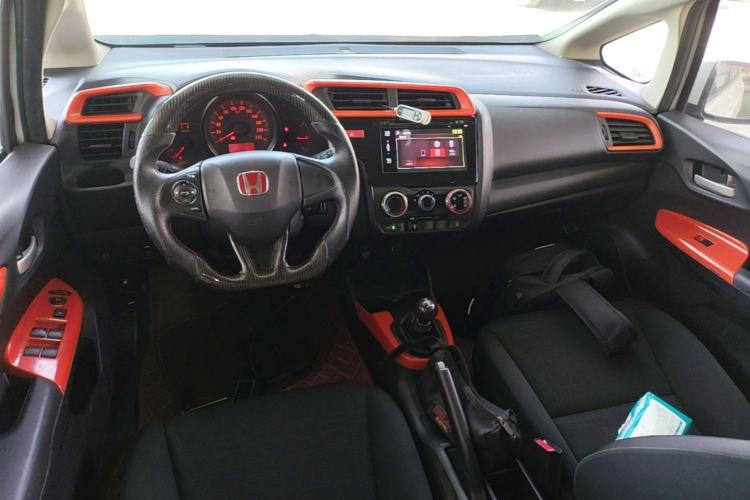 Used Honda Fit 2014 1.5L LX Manual Comfort Model Center Console