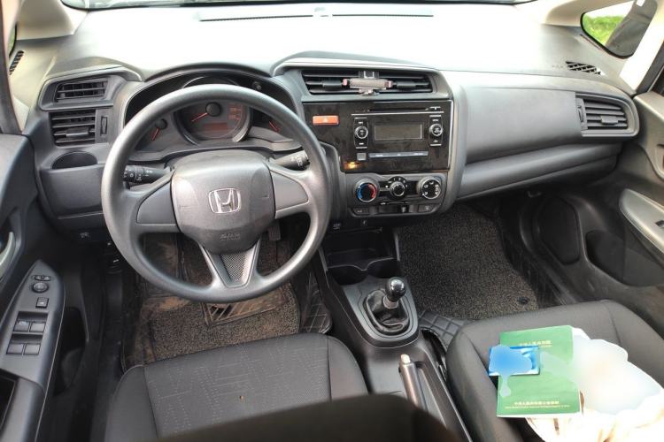 Used Honda Fit 2014 1.5L LX Manual Comfort Model Center Console