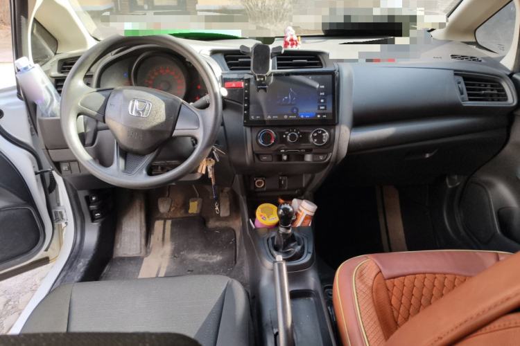 Used Honda Fit 2014 1.5L LX Manual Comfort Model Center Console