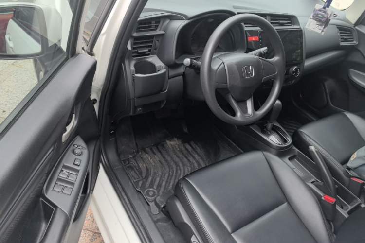 Used Honda Fit 2014 1.5L LX CVT Comfort Model Driver Seat