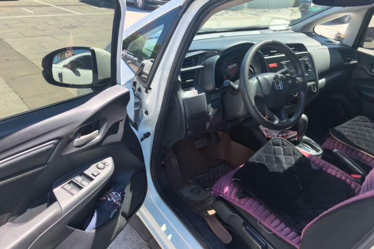 Used Honda Fit 2014 1.5L LX CVT Comfort Model Driver Seat