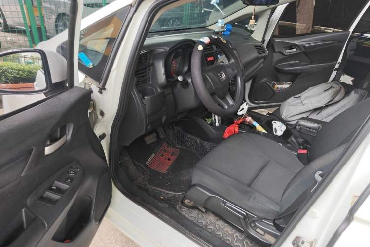 Used Honda Fit 2014 1.5L LX CVT Comfort Model Driver Seat