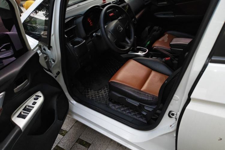 Used Honda Fit 2014 1.5L LX CVT Comfort Model Driver Seat